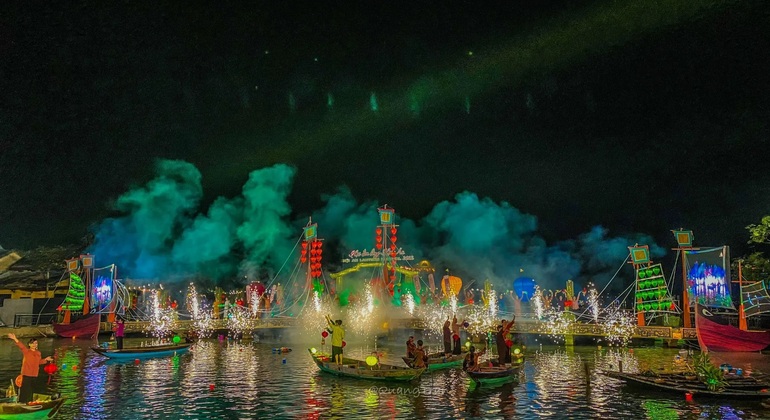 Hoi An: Passeio de barco no rio Hoai à noite com lanterna de libertação Organizado por Ha