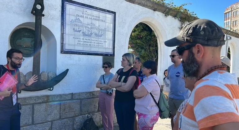 Passeio pedestre gratuito em Baiona Galiza, Spain