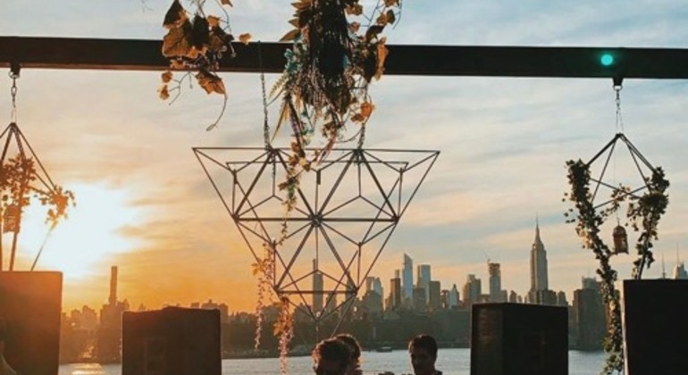 free-nigh-life-local-williamburg-tour-brooklyn-1-es-1