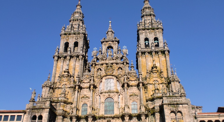 Visite libre de la vieille ville de Santiago de Compostela et de l'Alameda