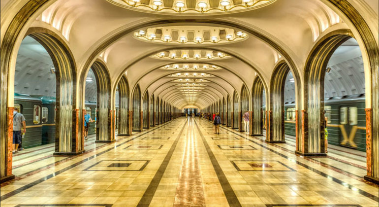moscow-metro-daily-tour-small-group-es-3