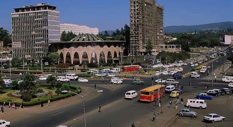 Explorer la ville d'Addis-Abeba Fournie par Haile Demewoz