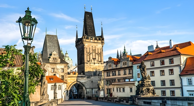 Free Tour por Malastrana, el Puente de Carlos y el Castillo de Praga Operado por Traviatour sro