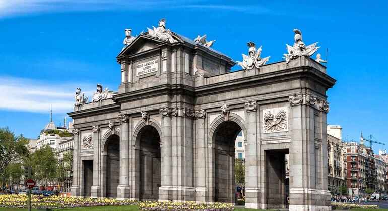 Visite gratuite des monuments de Madrid Fournie par Irene A