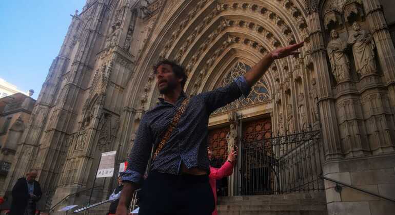 tour-artistico-guiado-por-barcelona-es-5