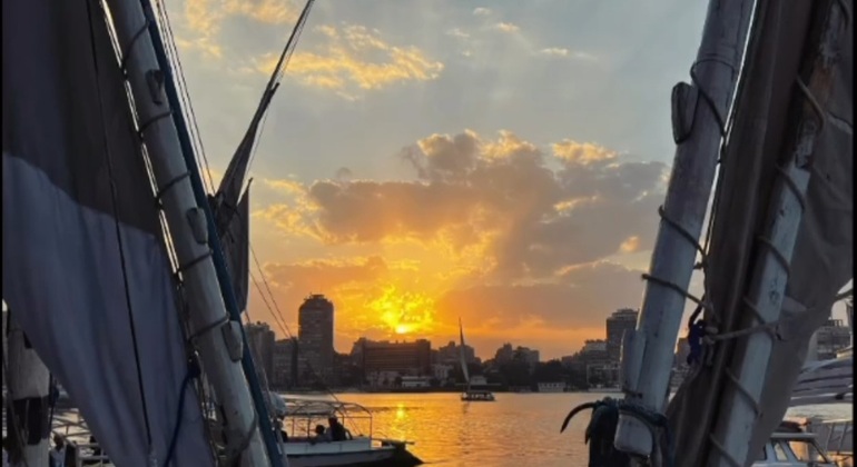Privater Felucca-Segelausflug bei Sonnenuntergang auf dem Nil Ägypten — #6