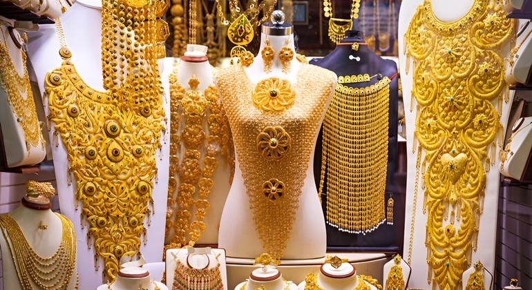 Découverte de la vieille ville, des marchés locaux, de la cuisine de rue et des promenades en bateau Émirats arabes unis — #9