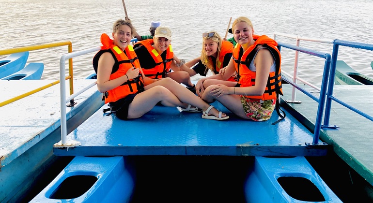 Observação de mangais na Lagoa Pottuvil, Sri Lanka