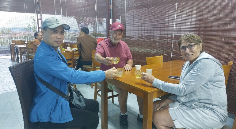 Gita di un giorno intero alla baia di Halong e alla città di Halong, Vietnam