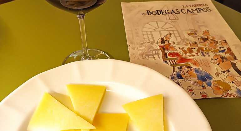 cordoba-premium-food-wine-walking-tour-in-the-old-town-es-1