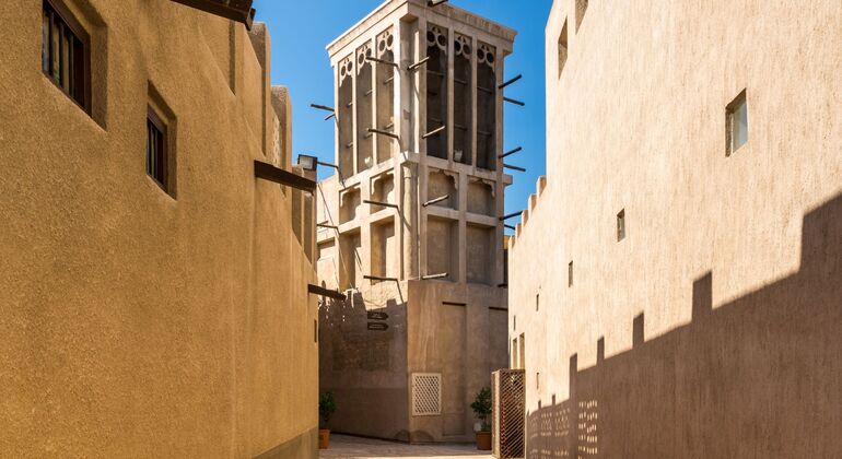 Descubrir el casco antiguo de Dubai: Un viaje creativo a pie Emiratos Árabes Unidos — #1