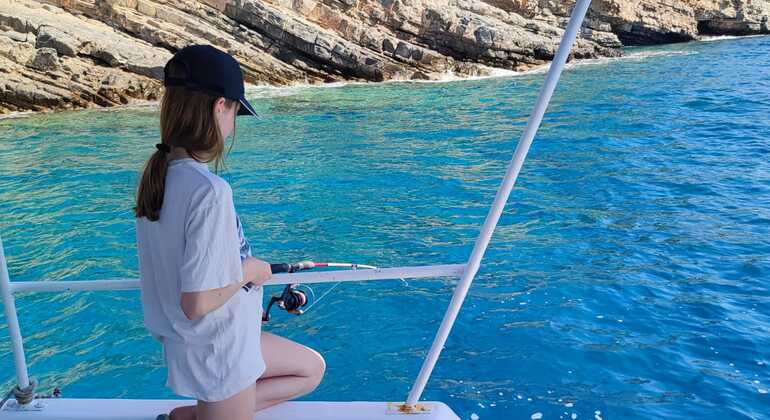 Passeio de barco para pescar e nadar, Greece