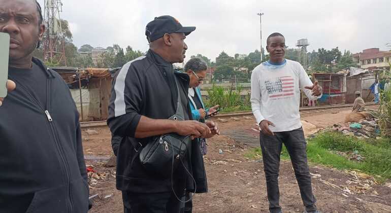 Visita ao bairro de lata de Kibera - Agape Hope Organizado por Agape Hope for Kibera Community Based Organization