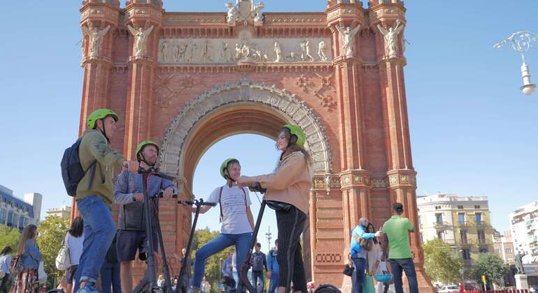 Passeio de 2 horas de E-scooter em Barcelona Organizado por Barcelona SegwayFun