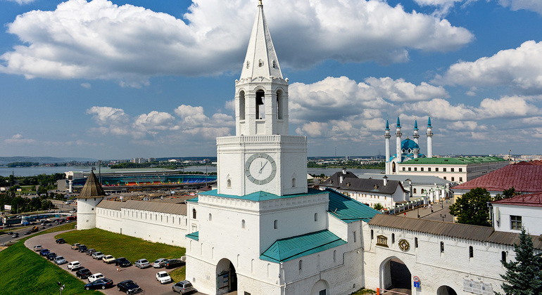 Visite de Kazan Fournie par Alexey Larin