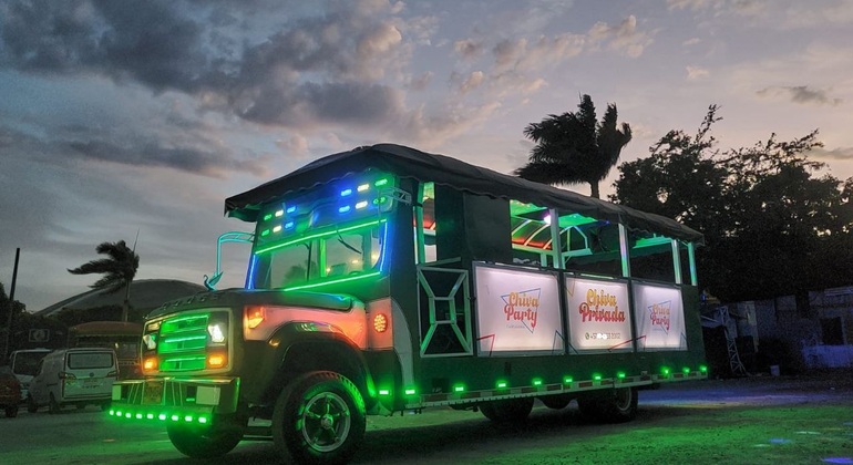 Chiva Party - Conheça Cartagena dançando a bordo de um ônibus Organizado por Jhoany Fajardo B