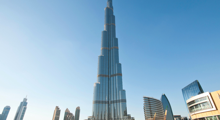 Excursão à cidade do Dubai - Entrada no Burj Khalifa Organizado por ALAM ALSAHARA TOURISM L.L.C