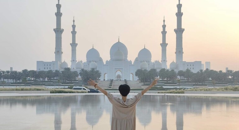 Abu Dhabi Kleingruppenreise ab Dubai Tagesausflug