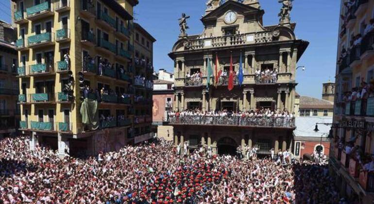 Free Tour Pamplona Historical Pamplona + Running of the Bulls Tour, Spain