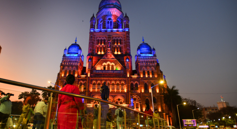 Maravillas nocturnas de Bombay: Visita guiada nocturna a pie Operado por Nine Tours