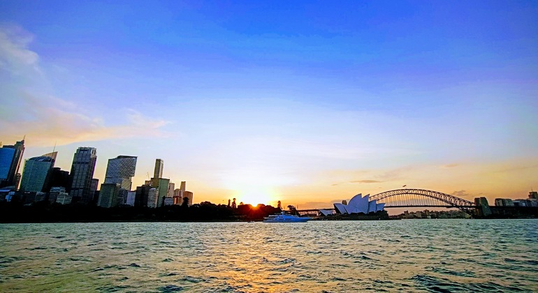 5-Hour Walking Tour of Sydney - Includes Lunch & Coffee, Australia
