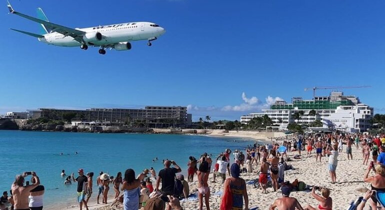 Journée de plage à Maho Beach Jet Blast Fournie par Vanessa Timothy