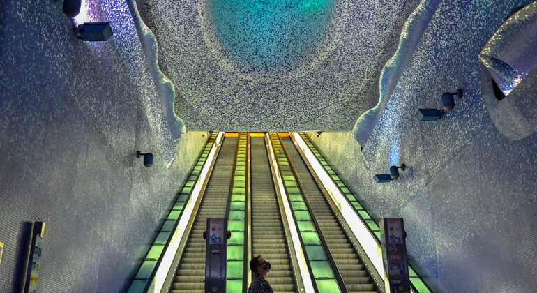 Visita ao Metro de Nápoles: História, Arte e Modernidade