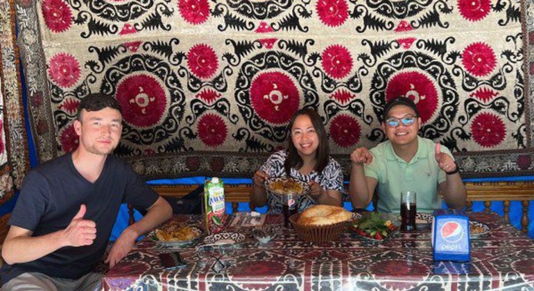 Viaggio di andata e ritorno a piedi o in auto a Samarcanda Uzbekistan — #1