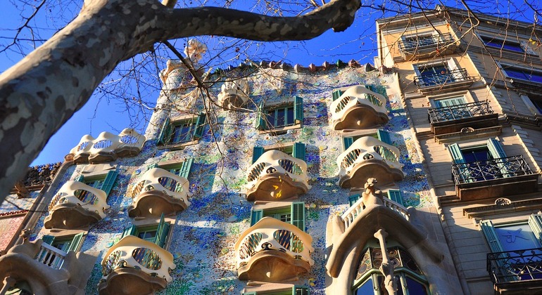 free-tour-in-passeig-de-gracia-es-1