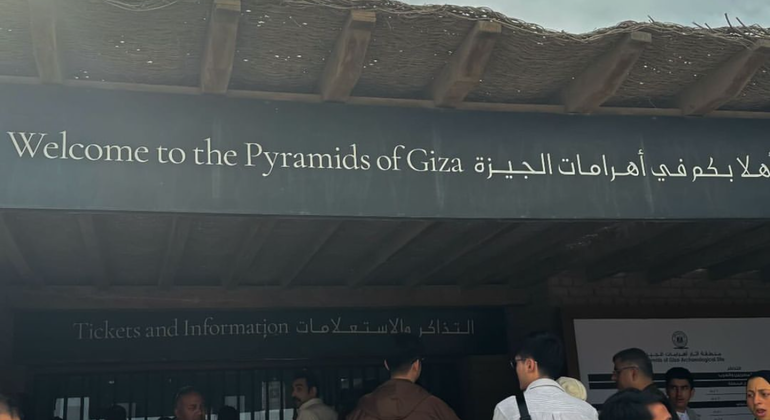 Pirámides de Leyenda: Descubriendo Giza y Saqqara