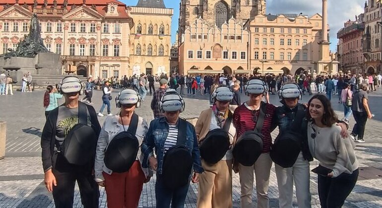 free-tour-inmersivo-con-realidad-virtual-viaja-al-pasado-en-praga-es-2