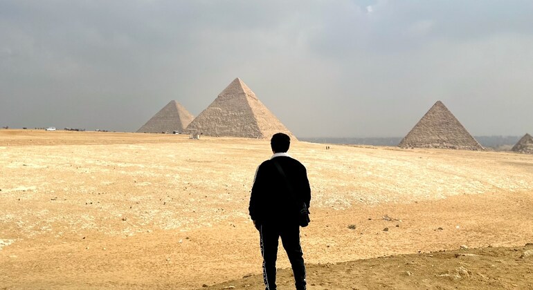 Fantastische Tour zu den Pyramiden von Gizeh, Saqqara & Dahs-Stunde Bereitgestellt von Mido