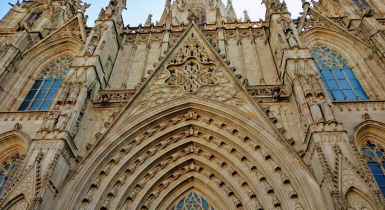 Free Tour in the Heart of Barcelona's Historic Center Provided by Lourdes Bareiro