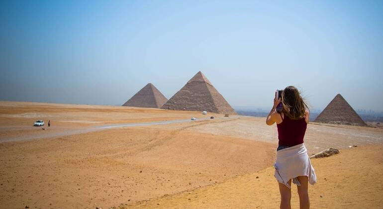 Visite d'une demi-journée des grandes pyramides de Gizeh, du Sphinx et de Saqqara Fournie par Hoda Gamal