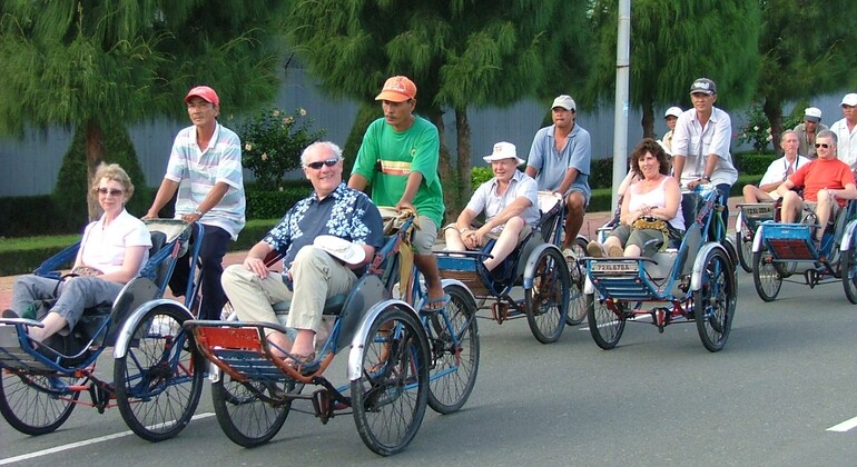 hanoi-evening-tour-with-cyclo-water-puppet-show-es-1