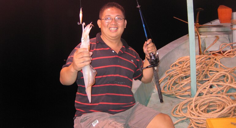 Ganztägiges Schnorcheln - Fischen & Tintenfischangeln, Vietnam