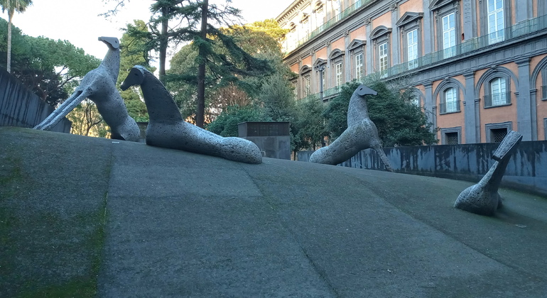 Free Tour di Napoli: da Piazza Municipio a Palazzo Reale Italia — #3