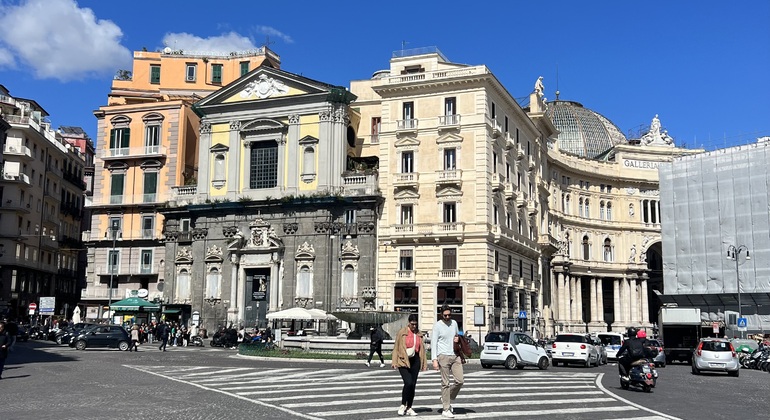 Walking Tour of the Main Wonders of Naples, Italy