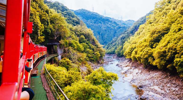 one-day-arashiyama-train-tickets-crossing-tour-from-osakakyoto-es-8