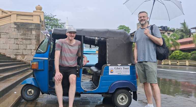 Tour della città di Colombo in Tuk Tuk mattina o sera