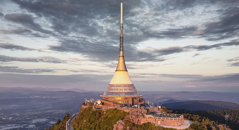 excursão privada de 1 dia a Liberec e Torre de Jested + Transferências e entradas