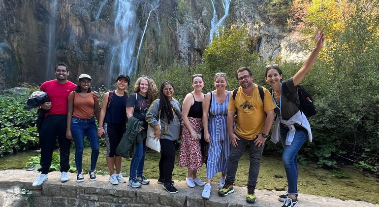 Viagem de um dia aos Lagos Plitvice e Rastoke sem bilhetes a partir de Zagreb