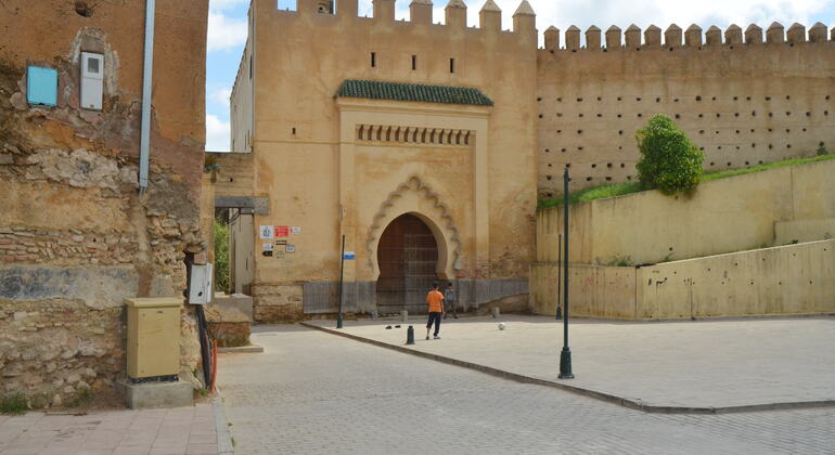 discover-the-hidden-treasures-of-old-medina-fez-en-3