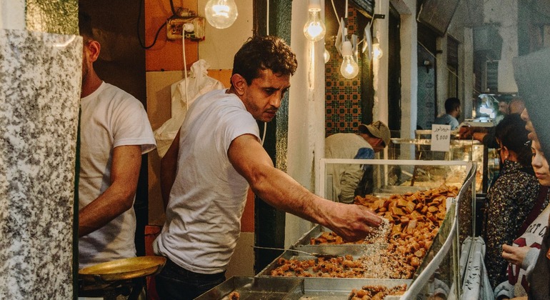 discover-the-hidden-treasures-of-old-medina-fez-en-11