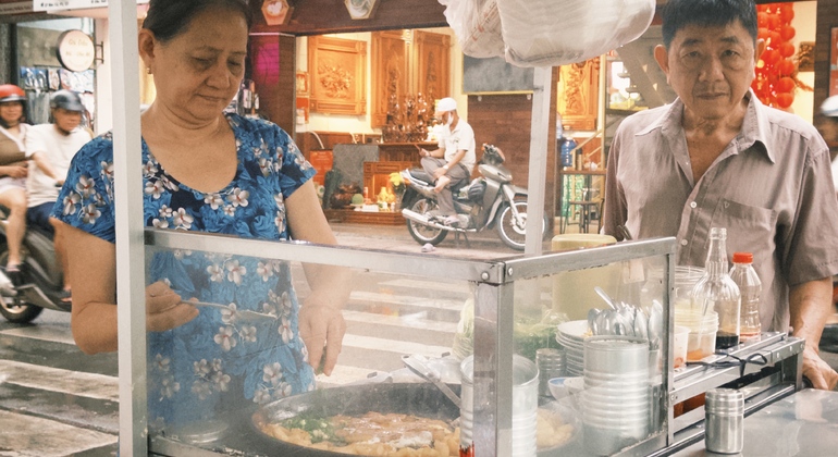Street Food & The Life of Local - Free Walking Tour Vietnam — #11