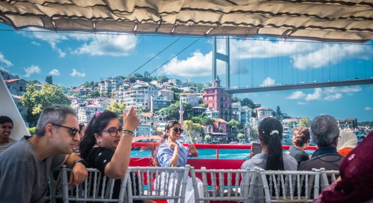 Visita guiada del Bósforo de Estambul Turquía &mdash; #24
