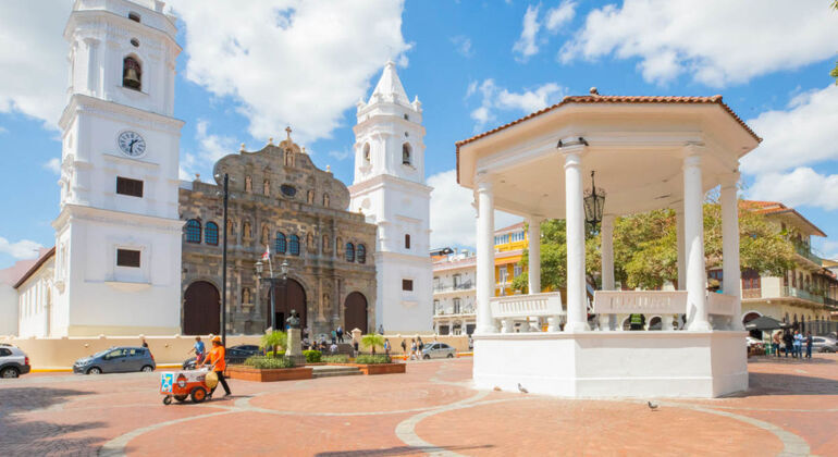 Walking Tour with The History of the Old Town of Panama City