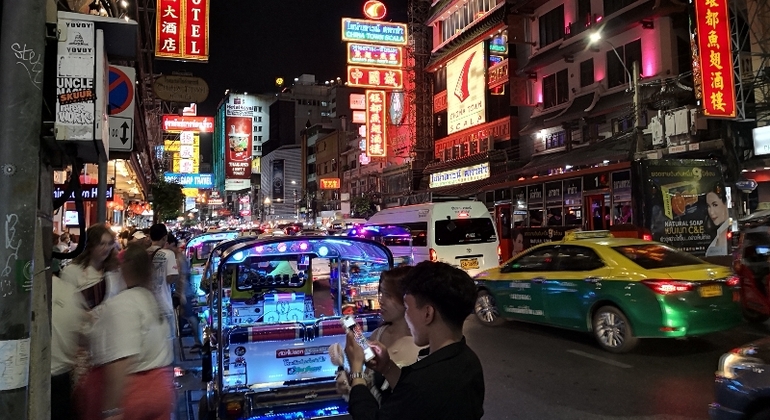 Kostenlose Tour durch den historischen Bahnhof von Bangkok nach Chinatown! Thailand — #5