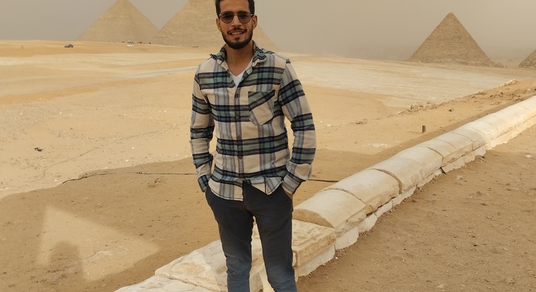 Excursion d'une journée aux pyramides de Gizeh, à Memphis et à Sakkara Fournie par Samy