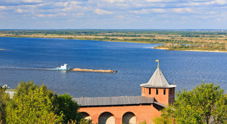 Visita guiada a pie por Novgorod Operado por Tania